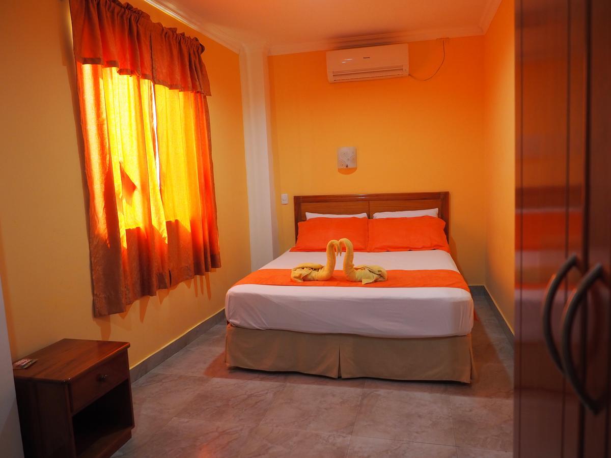 Hostal Espana Puerto Ayora  Zewnętrze zdjęcie