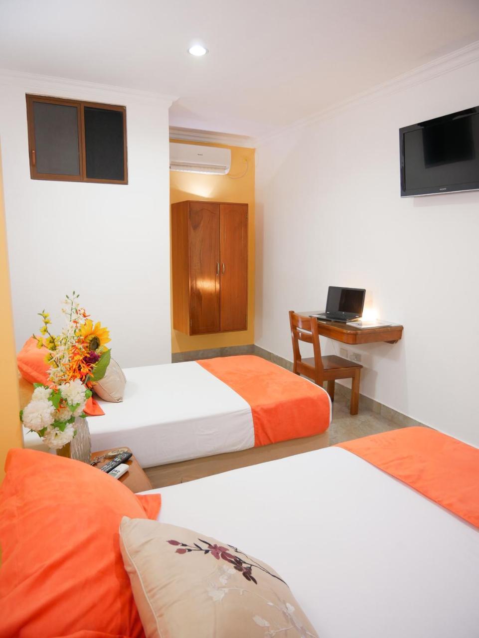 Hostal Espana Puerto Ayora  Zewnętrze zdjęcie