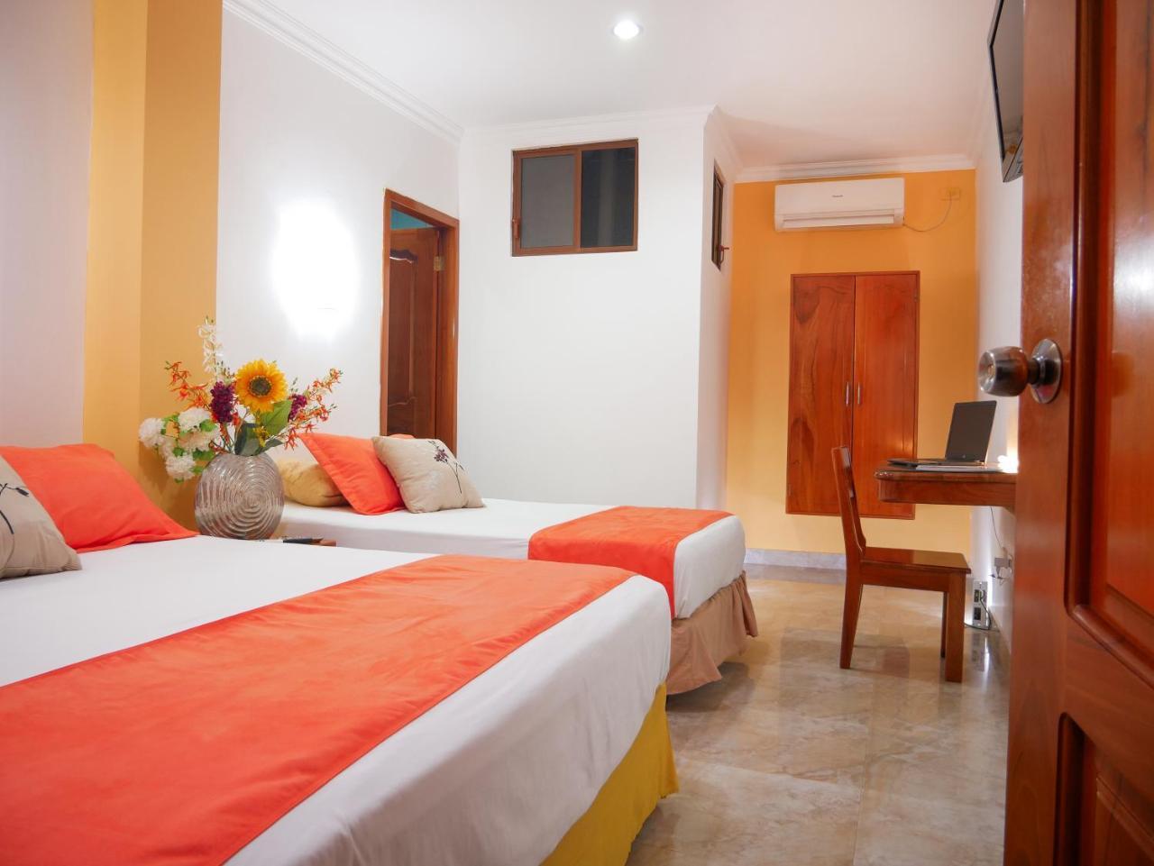 Hostal Espana Puerto Ayora  Zewnętrze zdjęcie