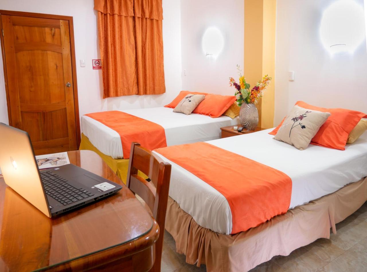 Hostal Espana Puerto Ayora  Zewnętrze zdjęcie